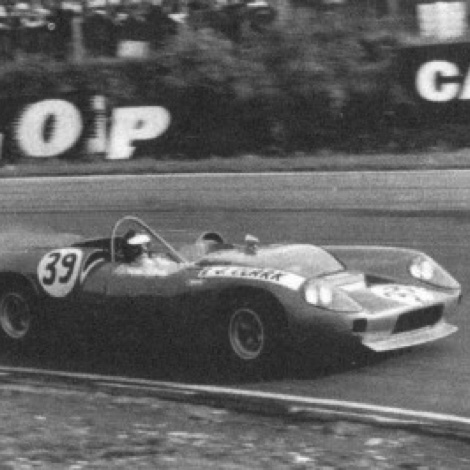 Guards Trophy 1966, Brands Hatch : le moteur vient de casser sur la Felday...